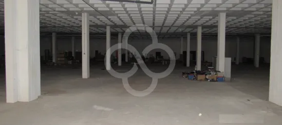 Entrepôt à Sintra, Portugal 3000m² No. 75965 2