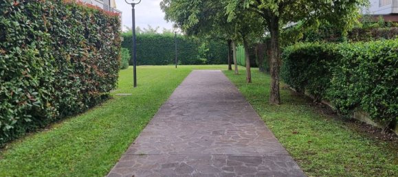 5 bedrooms Apartment in Selvazzano Dentro, Italy No. 327512 5