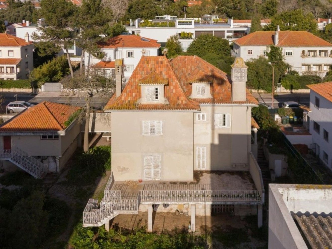9 bedrooms House in Lisbon, Portugal No. 105140
