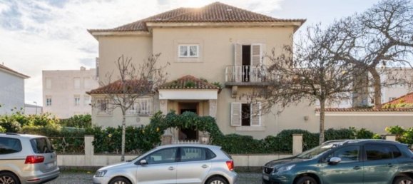 9 bedrooms House in Lisbon, Portugal No. 105140 2