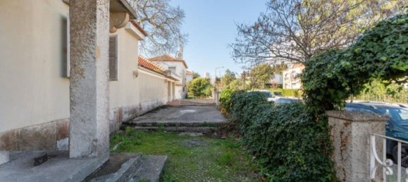 9 bedrooms House in Lisbon, Portugal No. 105140 8