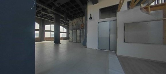 375m² Warehouse in Madrid, Spain No. 74472 4