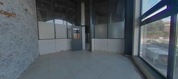 375m² Warehouse in Madrid, Spain No. 74472 16