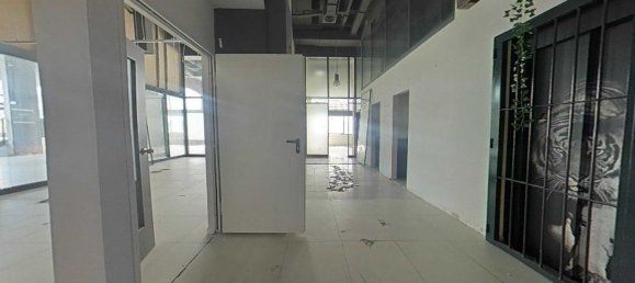 375m² Warehouse in Madrid, Spain No. 74472 24