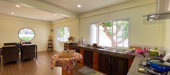 Дом с 5 спальнями в Чиангмай, Таиланд № 75153 11