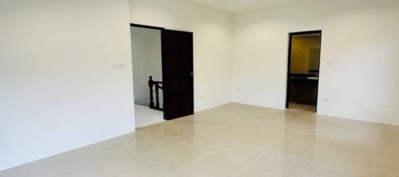 3 Schlafzimmer Haus in Chalong, Thailand, Nr. 27103 4