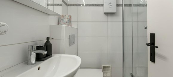 15-salle Bâtiment à Dusseldorf, Germany No. 324011 8