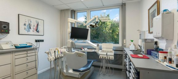 15-salle Bâtiment à Dusseldorf, Germany No. 324011 17