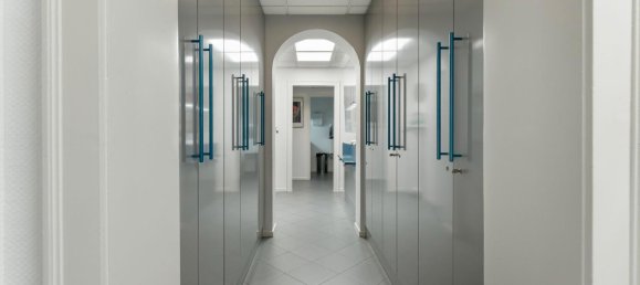 15-salle Bâtiment à Dusseldorf, Germany No. 324011 10