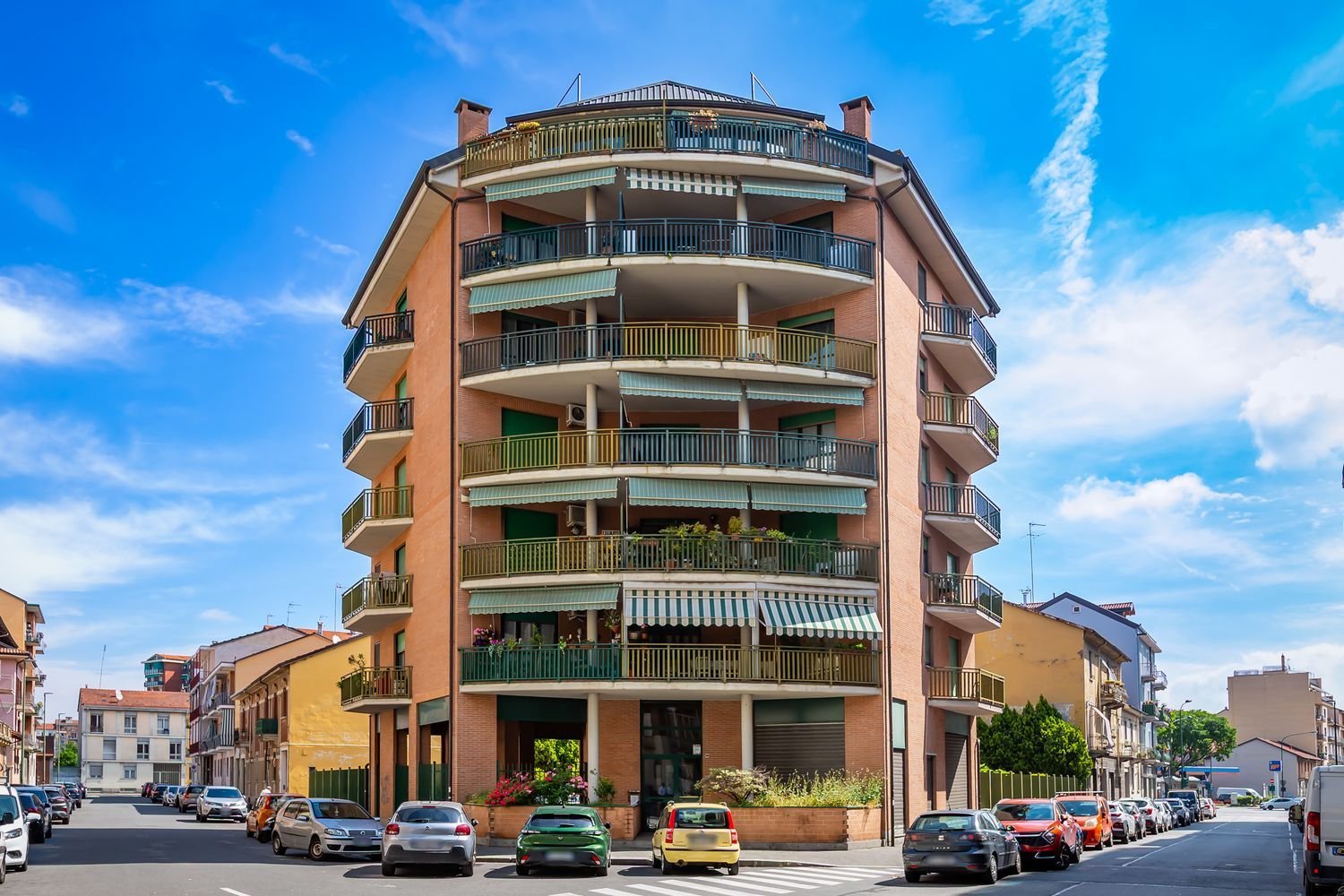 2 rooms Apartment in Turin, Italy No. 290491