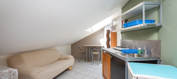 2 rooms Apartment in Turin, Italy No. 290491 3