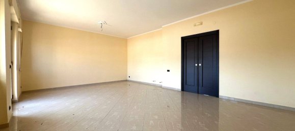 5-Zimmer Wohnung in Matera, Italy, Nr. 34459 2
