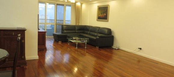 4 bedrooms Apartment in Tay Ho, Vietnam No. 6262 3