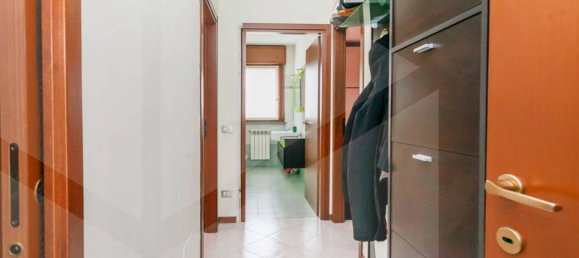 3 rooms Apartment in Milan, Italy No. 241880 28