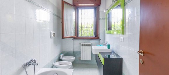 3 rooms Apartment in Milan, Italy No. 241880 39
