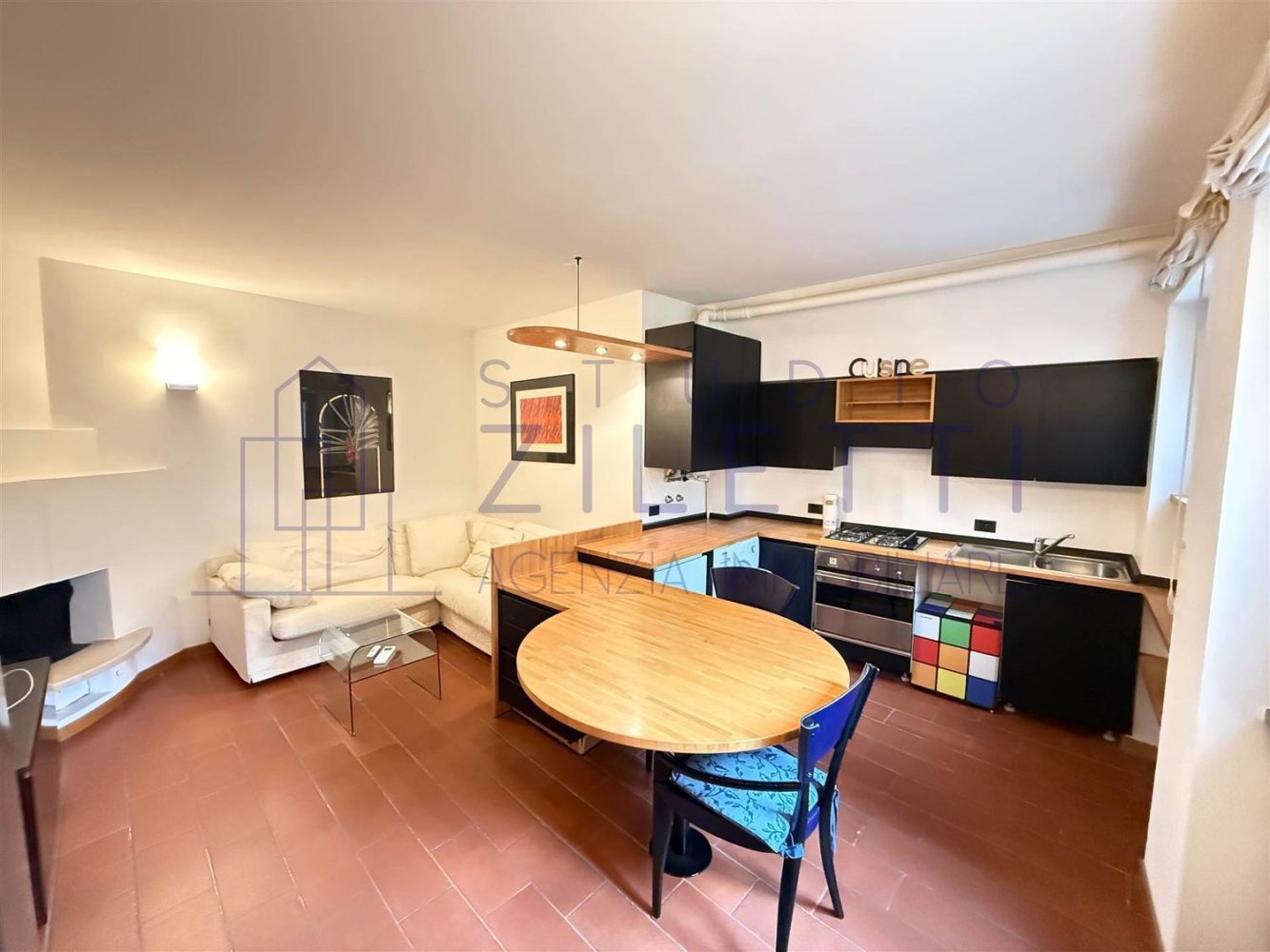 Apartamento de 3 habitaciónes en Brescia, Italy No. 335592