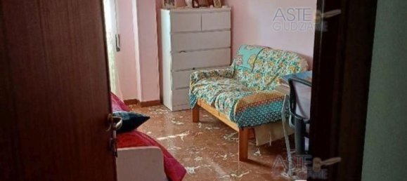 6 rooms Apartment in Aprilia, Italy No. 101012 6