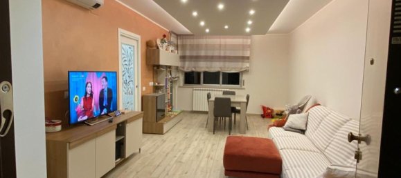 4 rooms Apartment in Perugia, Italy No. 139910 2