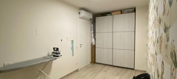 4 rooms Apartment in Perugia, Italy No. 139910 8