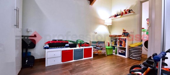 3-salle Villa à Meda, Italy No. 38739 7