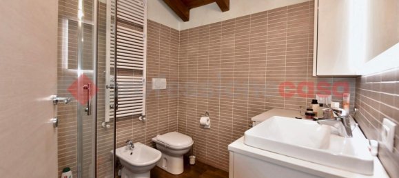 3-salle Villa à Meda, Italy No. 38739 10