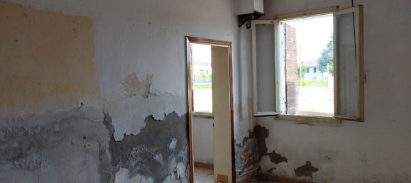 18 rooms House in Piacenza d'Adige, Italy No. 198894 25