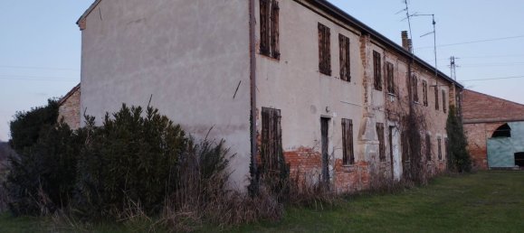 18 rooms House in Piacenza d'Adige, Italy No. 198894 6