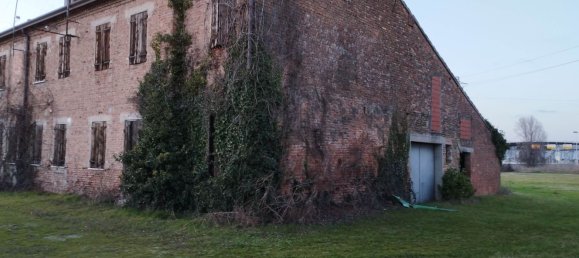 18 rooms House in Piacenza d'Adige, Italy No. 198894 7