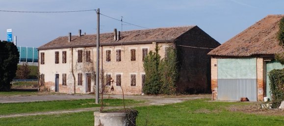 18 rooms House in Piacenza d'Adige, Italy No. 198894 4