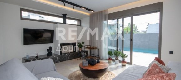 3 bedrooms Property in Volos, Greece No. 746 19