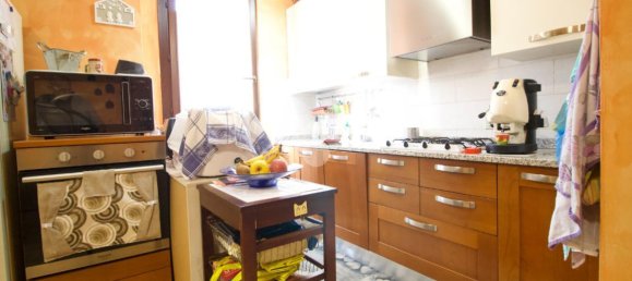 Квартира с 2 комнатами в Реджо Эмилия, Италия № 7356 27