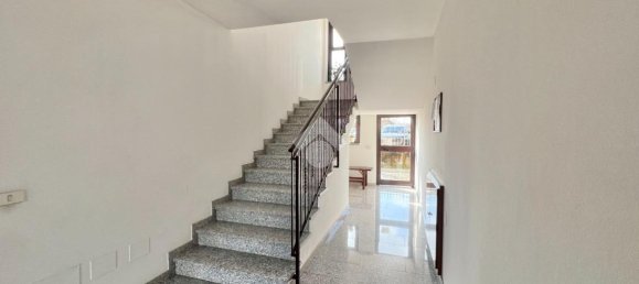 Квартира с 2 комнатами в Реджо Эмилия, Италия № 7356 13