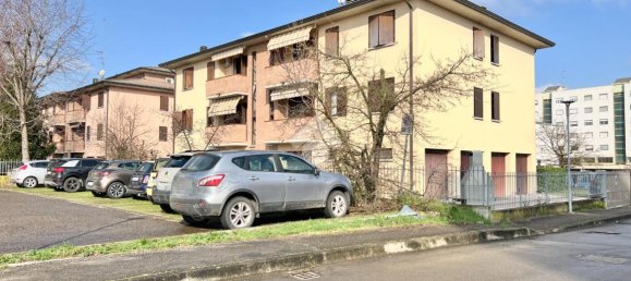 Квартира с 2 комнатами в Реджо Эмилия, Италия № 7356 19