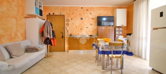 Квартира с 2 комнатами в Реджо Эмилия, Италия № 7356 32