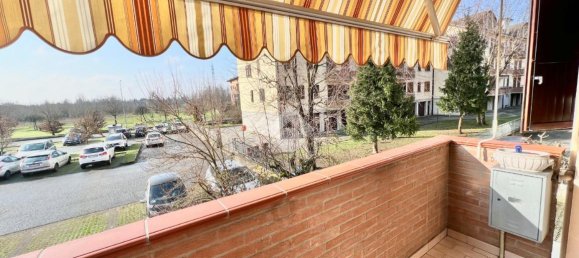 Квартира с 2 комнатами в Реджо Эмилия, Италия № 7356 2