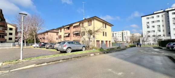 Квартира с 2 комнатами в Реджо Эмилия, Италия № 7356 23