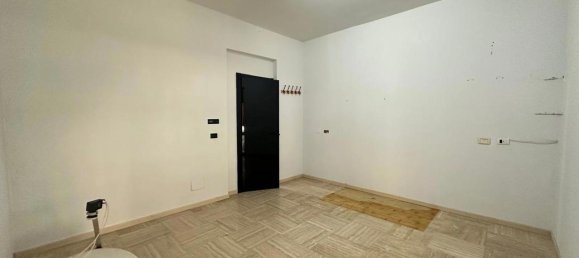 3-Zimmer Wohnung in Ciampino, Italy, Nr. 2468 9
