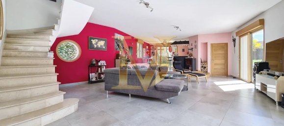 11-Zimmer Schlösser in Saint-Georges-sur-Cher, France, Nr. 229804 3