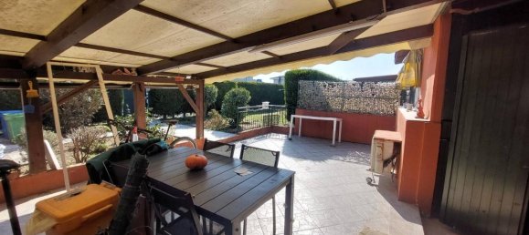 3 rooms House in Corzano, Italy No. 65934 3