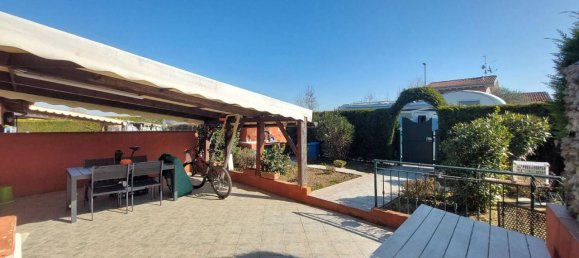 3 rooms House in Corzano, Italy No. 65934 6