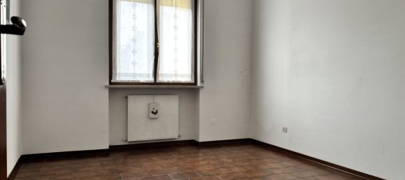 4 rooms Apartment in Cremona, Italy No. 334519 21
