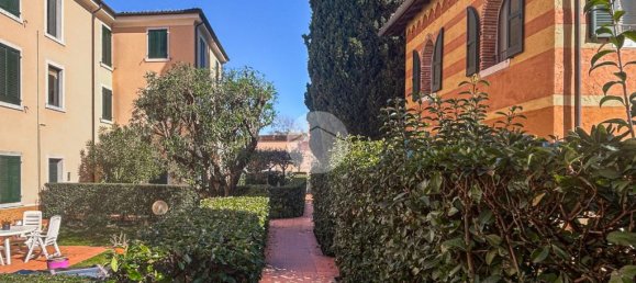 Квартира с 1 спальней в Бардолино, Италия № 282202 10