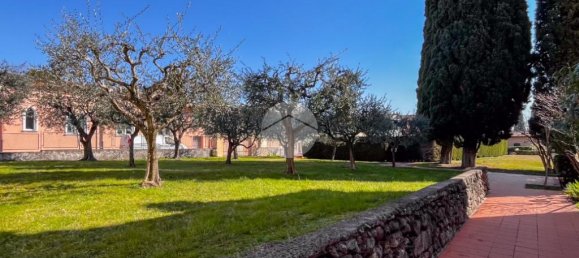 Квартира с 1 спальней в Бардолино, Италия № 282202 5