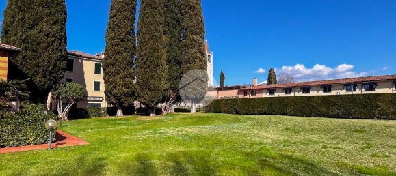 Квартира с 1 спальней в Бардолино, Италия № 282202 2