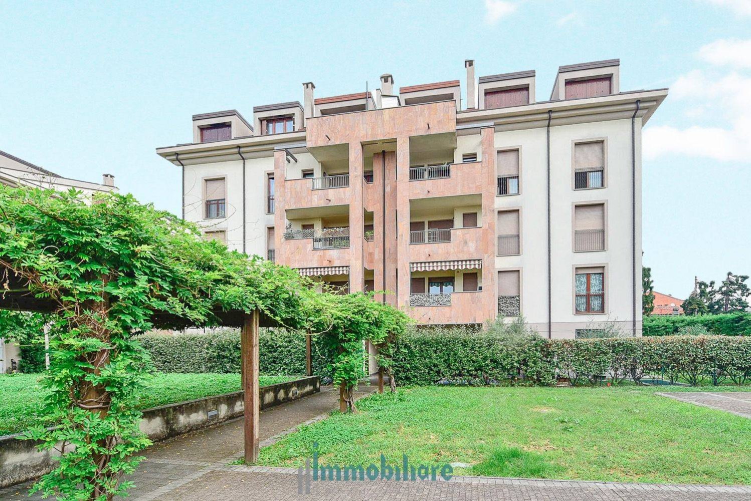 Studio in Cesano Maderno, Italy No. 391022