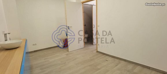 Propriété commerciale à Rio Tinto, Portugal 137m² No. 60312 10