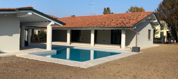 4غرفة فيلا في Castel Mella, Italy رقم 43764 52