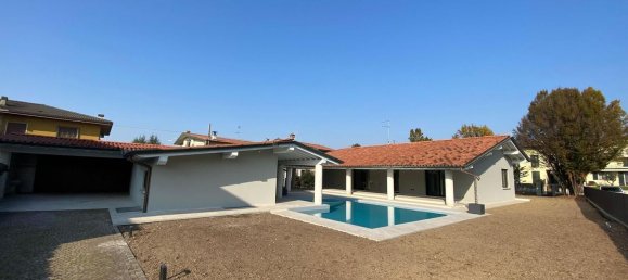 4غرفة فيلا في Castel Mella, Italy رقم 43764 51