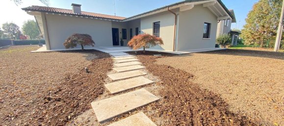 4غرفة فيلا في Castel Mella, Italy رقم 43764 56