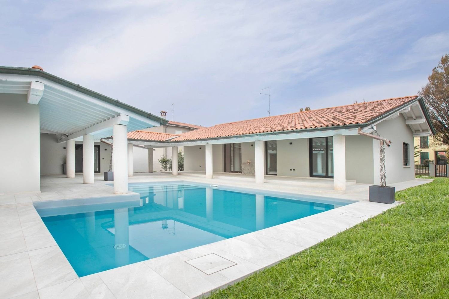 4غرفة فيلا في Castel Mella, Italy رقم 43764